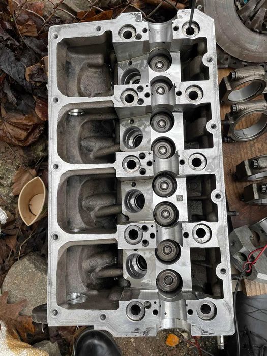 Пасат5 131 коня .Глава биели коленов вал и маслена помпа.