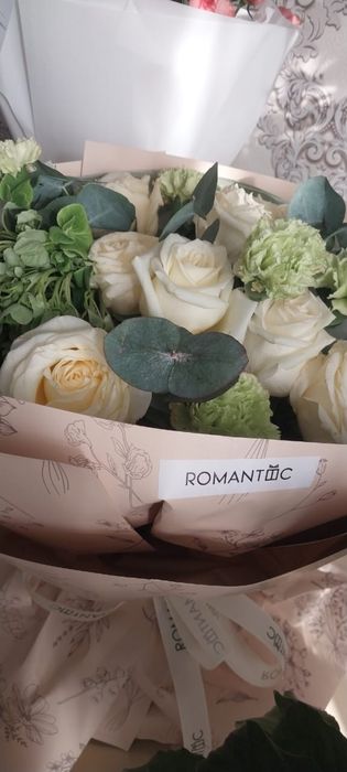 Продам цветы по 4 тыс общий 8 тыс