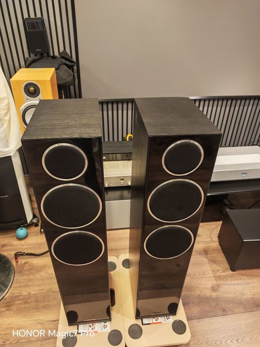 Boxe podea Wharfedale Diamond 230 150w RMS