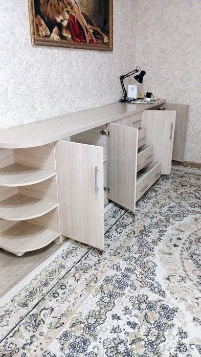 Парные шкафы-комоды в гостиную