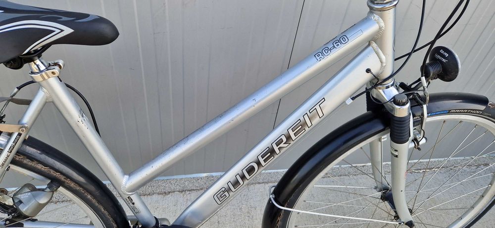 Алуминиев велосипед GUDEREIT дамско колело 28"