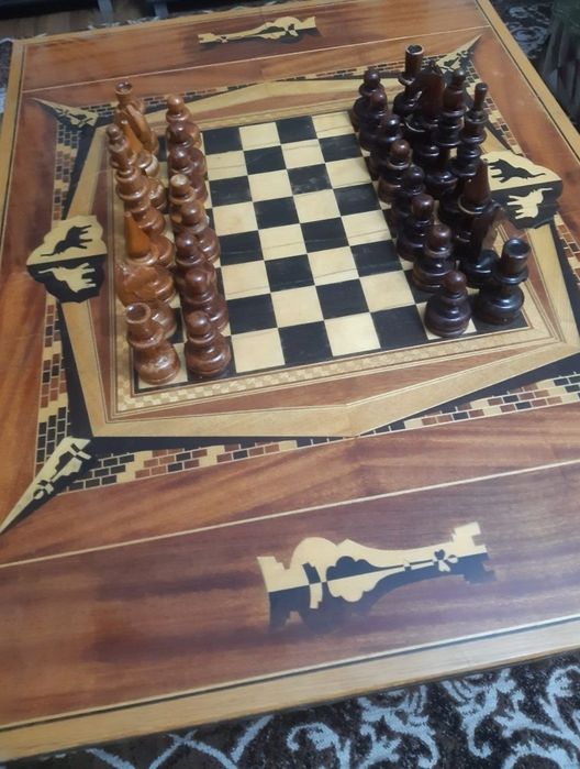 Шахматы со столом