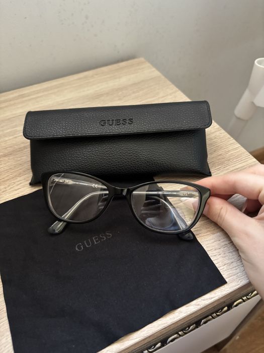 Дамски очила Guess
