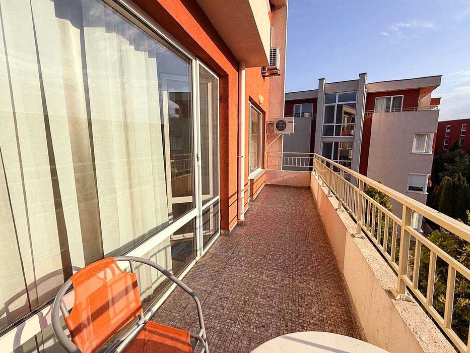 Продава се Двустаен апартамент в к.к. Слънчев бряг - 65 кв.м за 1054 €/кв.м - Снимка #2