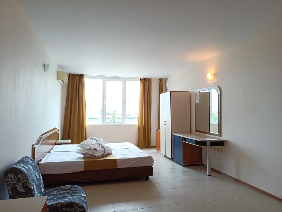 Продава се Двустаен апартамент в к.к. Слънчев бряг - 90 кв.м за 976 €/кв.м - Снимка #4