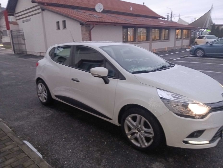 De vânzare auto  Clio