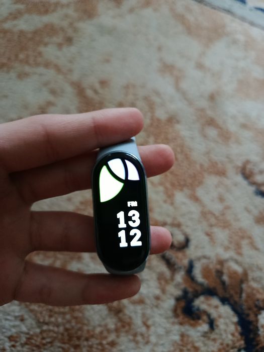 Продам mi band 9