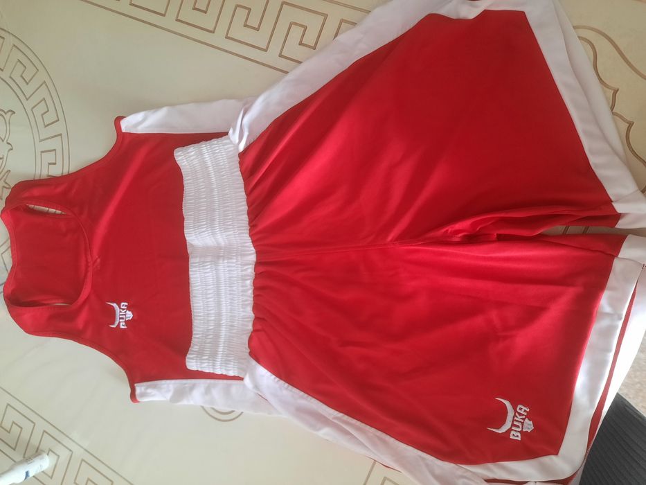 Продам форму для бокса и борц трико