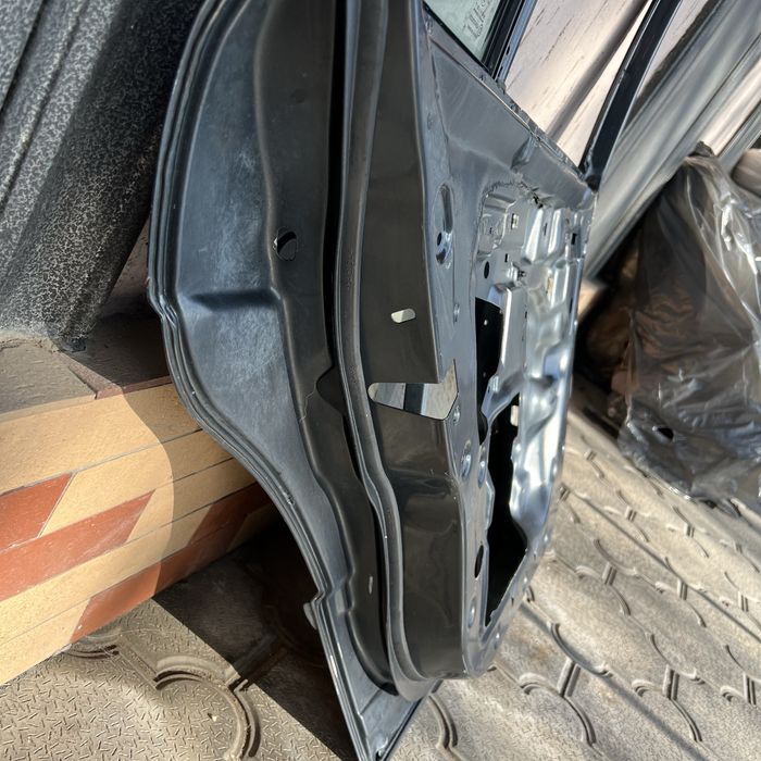 Дверь задняя bmw e34 бмв е34