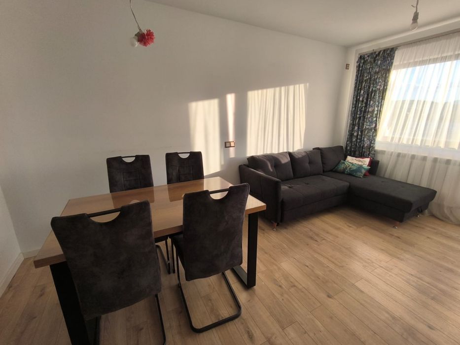 Inchiriez apartament Untold