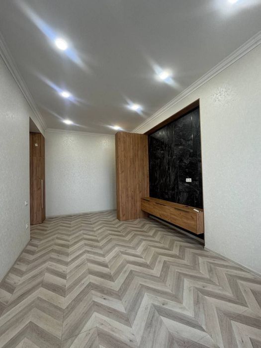 Под офис ор.Сайрам бузбазар 68м2