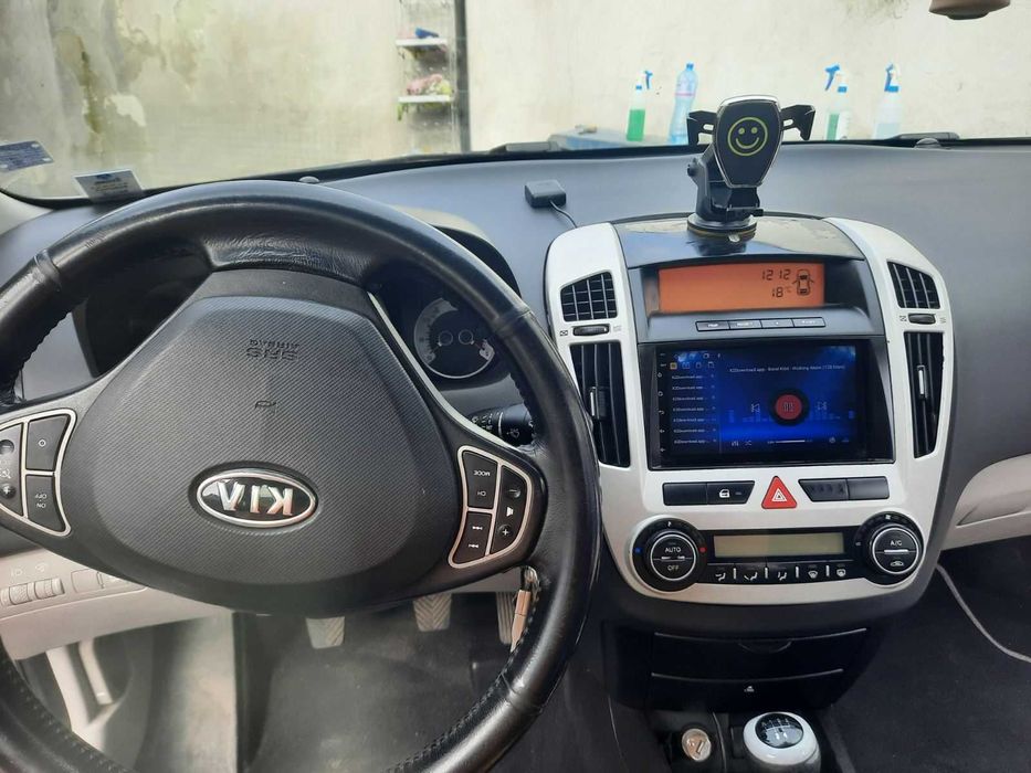 Лек автомобил KIA CEED 1.6CDRI 2007г.