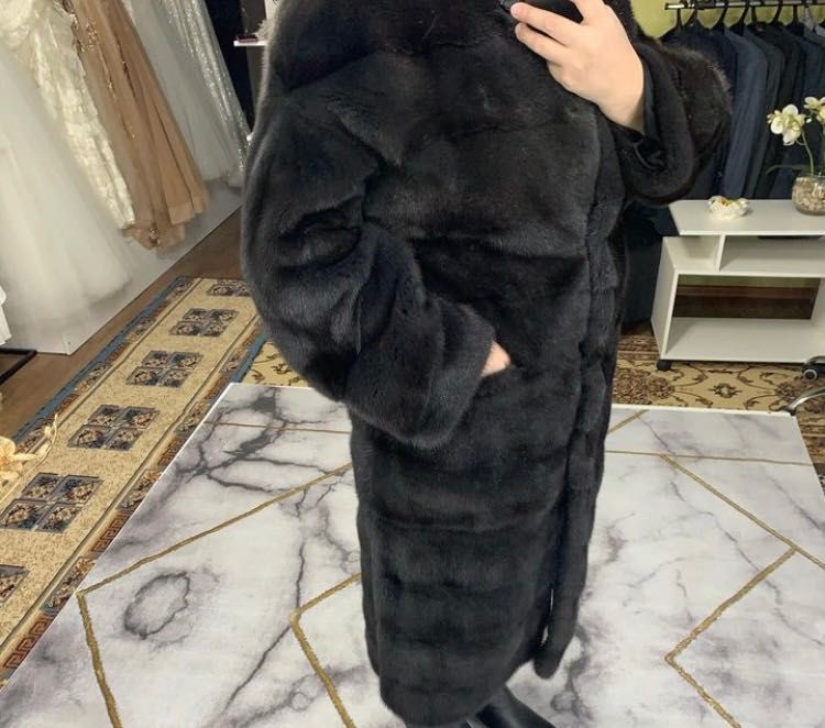 Срочно продам шубу норковую