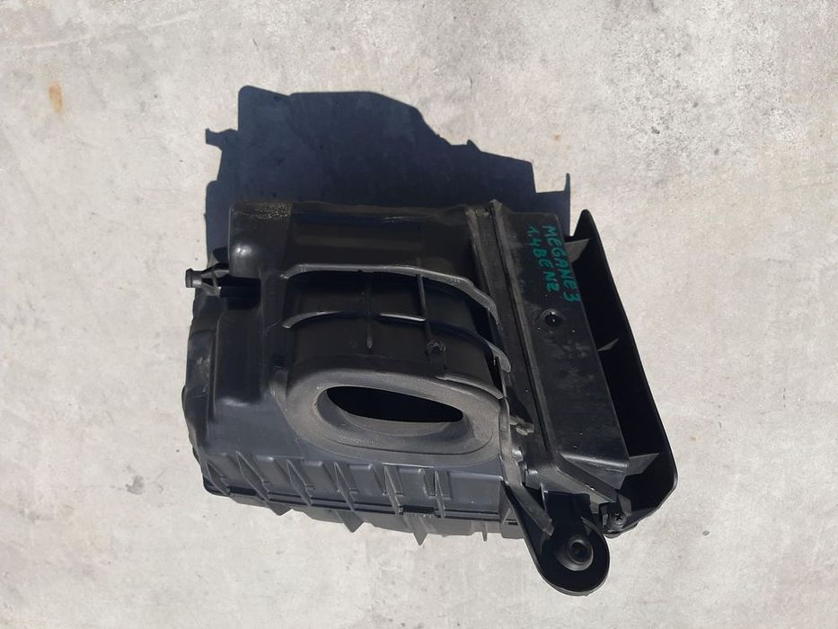 carcasa filtru aer  renault megane 3  1.4 b tce dupa 2008 8200947663