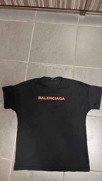 Тениска на BALENCIAGA