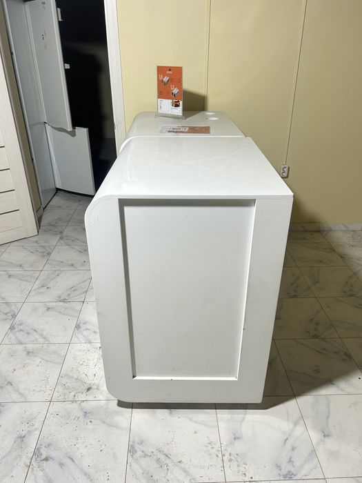 Стол для зоны ресепшен