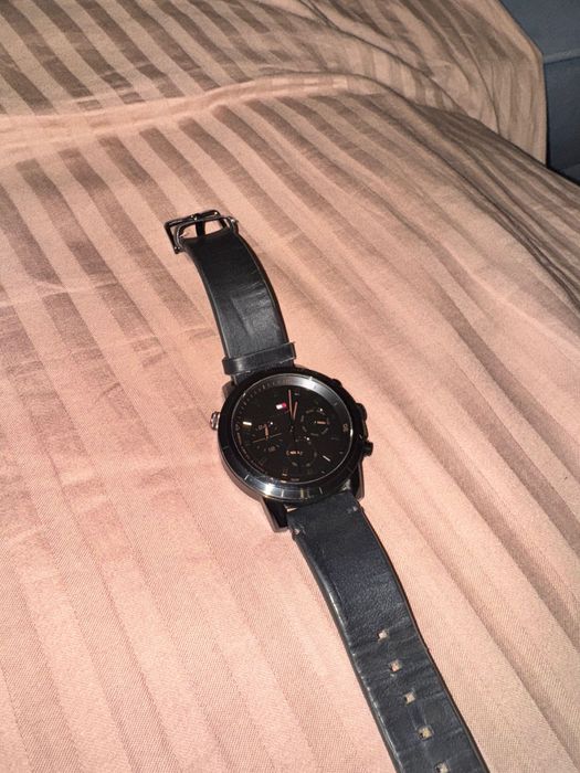 часы Tommy Hilfiger