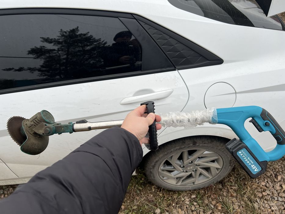 Продам косилку на аккумуляторе