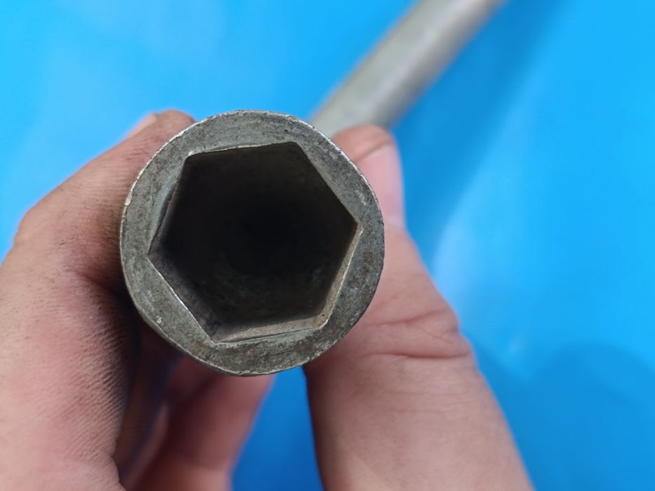 Балонный ключ на 19