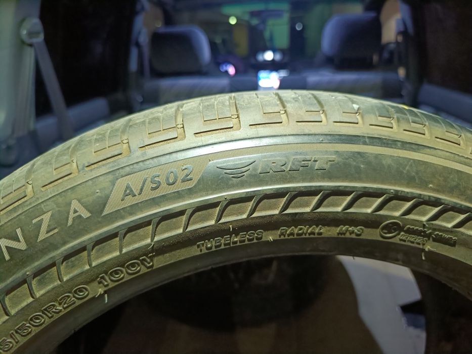 Продам резину 235 50 R20