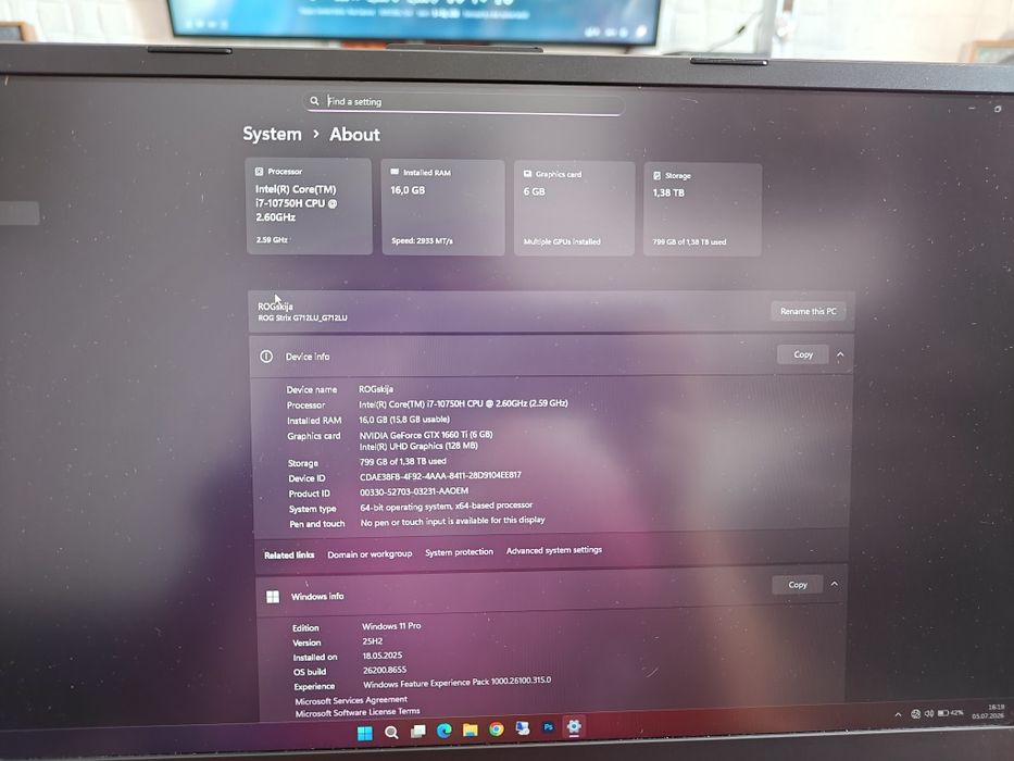 Laptop asus rog  i7 10750h /16gb/1650rtx, ecran de 17 inch, stare foarte buna