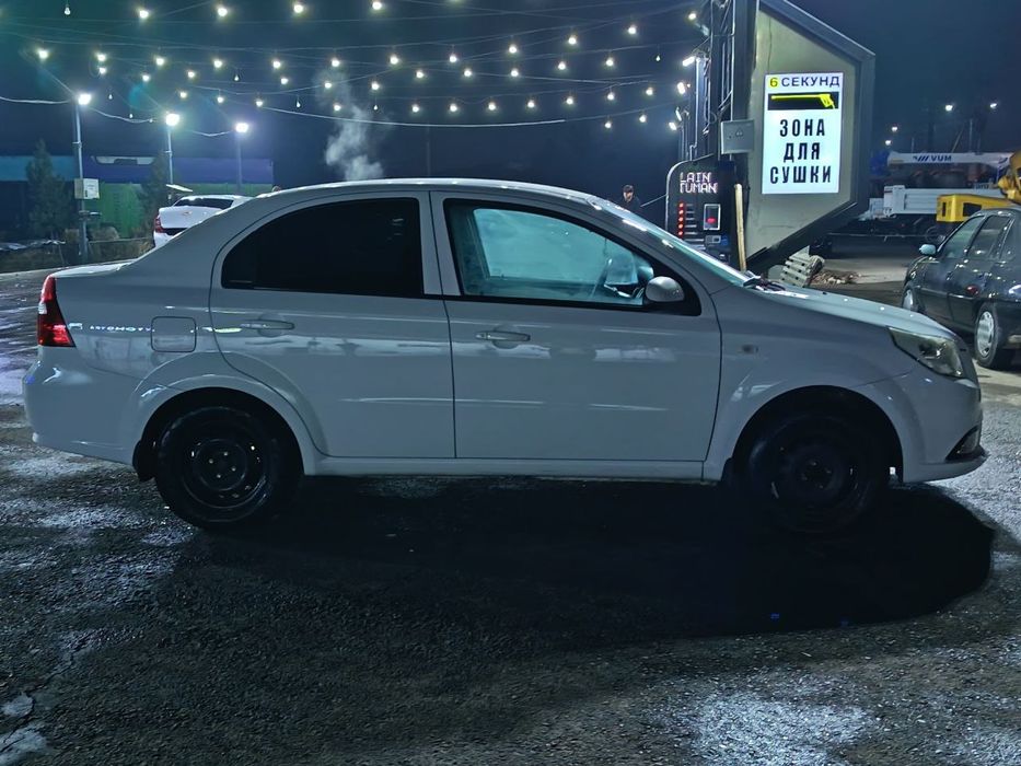 Neksa 3 holati yaxwi