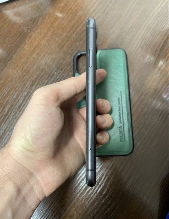 Айфон 11 128 гиг 75 емкость