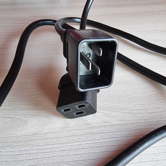 Cablu prelungitor alimentare - 16 amperi cu 250 Volti - lungime 1,5m