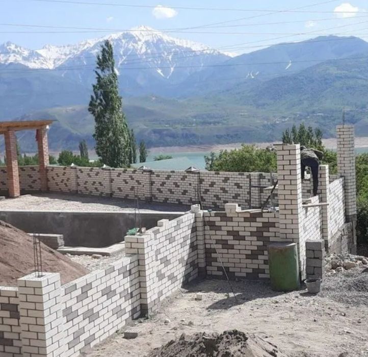 Кладяом кирпич,Штукатурка. Изготовление решёоток