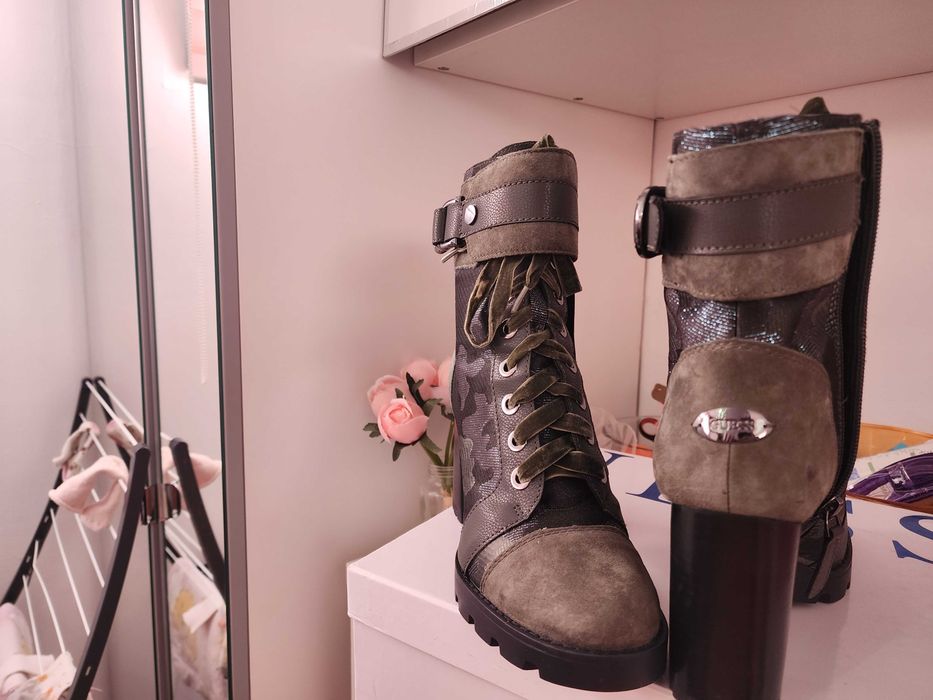 Vand botine guess noi marimea 38