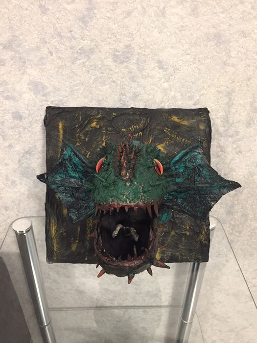 Ръчно изработена глава на дракон