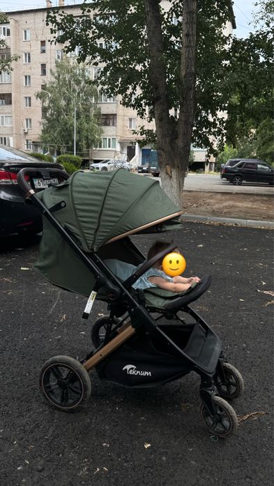 Коляска прогулочная teknum
