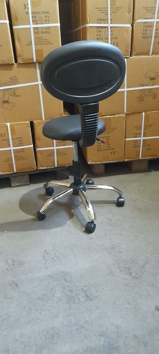Scaun ergonomic cu spătar – reglabil pe înălțime