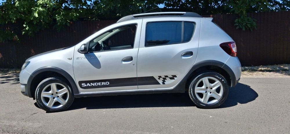 Dacia Sandero Stepway 0.9 tce  an 2014 ac recent adusa