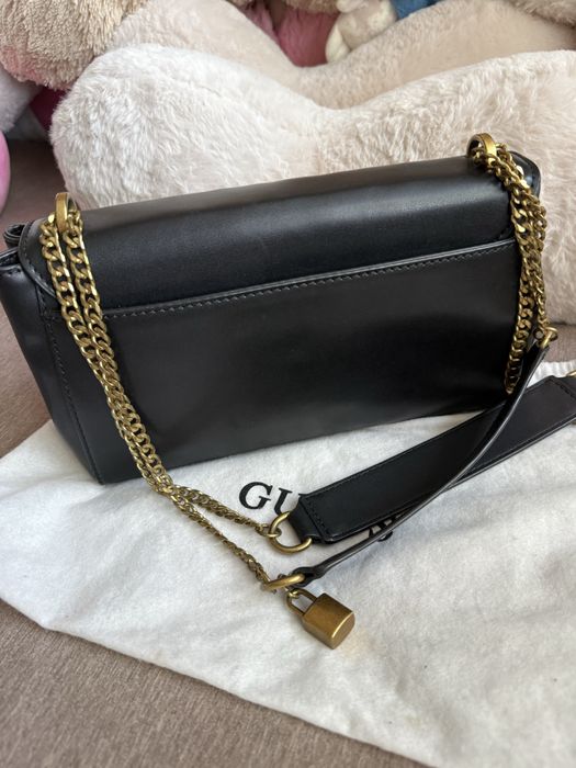 Дамска чанта Guess