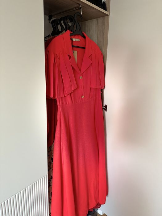 Женские платья для мероприятий