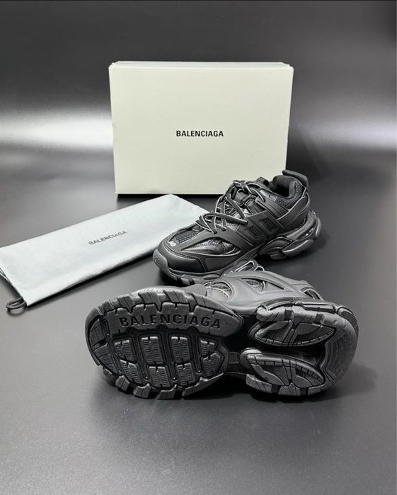 Balenciaga track 45номер