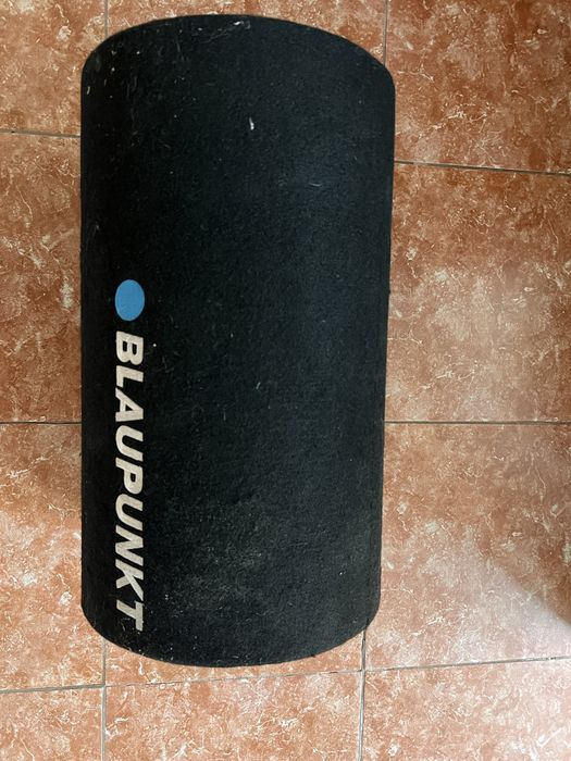 Vand subwoofer auto blaupunkt cu tot cu staie