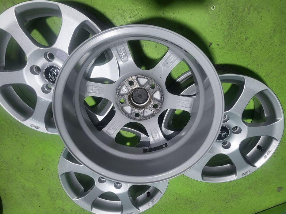 16 5x114.3 Hyundai Kia Mazda лети джанти 5х114.3