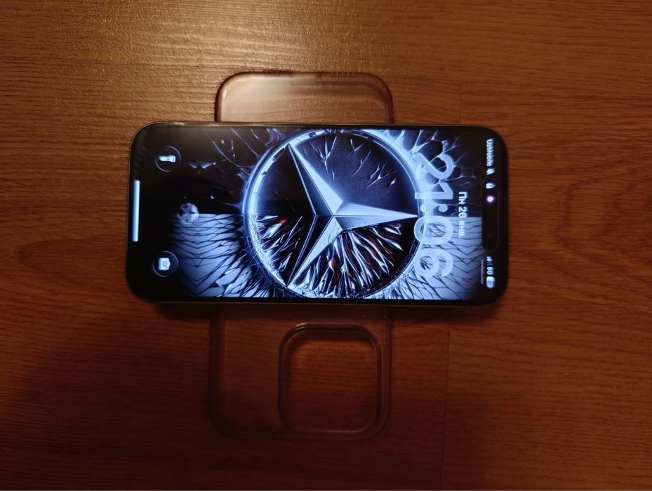 Продаю iphone 15 pro 128 gb