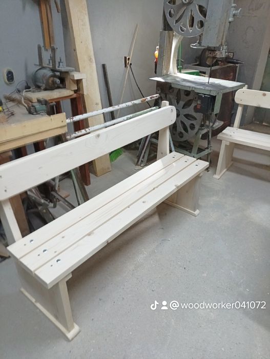 Дървени пейки от смърч