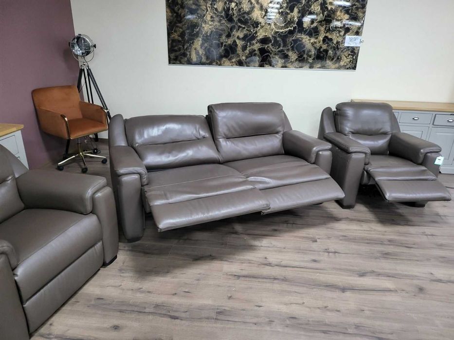Италиански кафяв кожен комплект диван тройка и  два фотьойл "AVOLA"