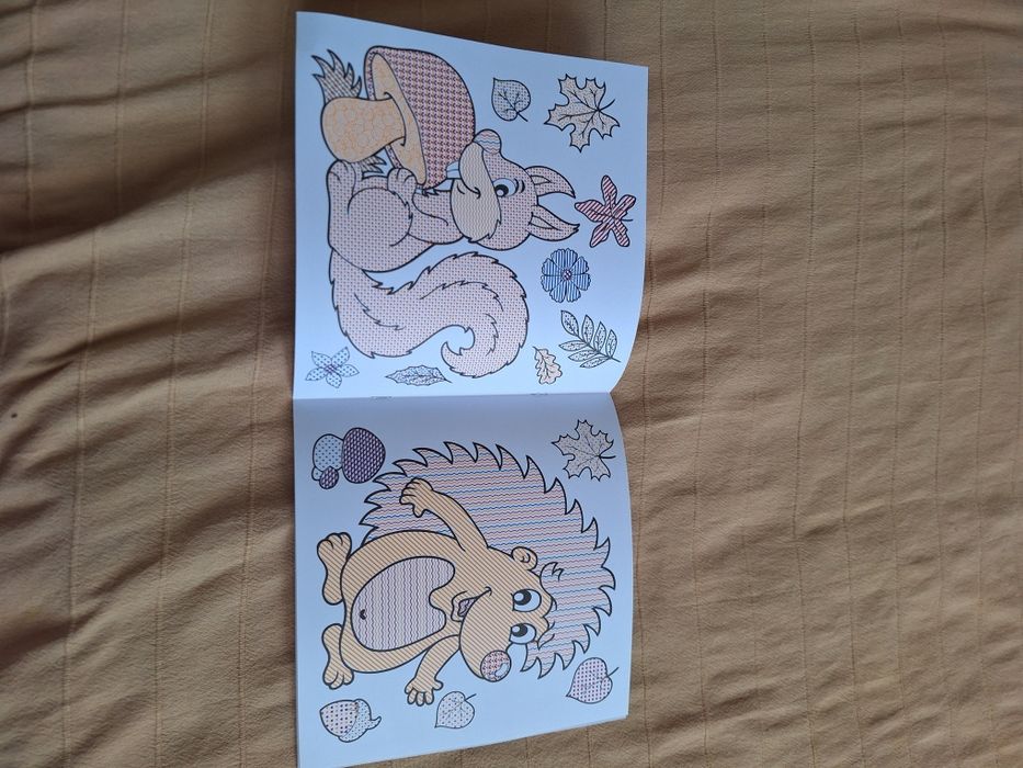 Книжки за оцветяване с вода