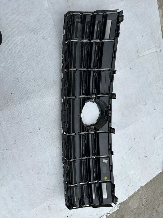 Grilă radiator vw touareg cr 7.