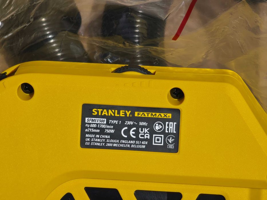 Slefuitor electric profesional / girafa pereti STANLEY FatMax SFMEE500S