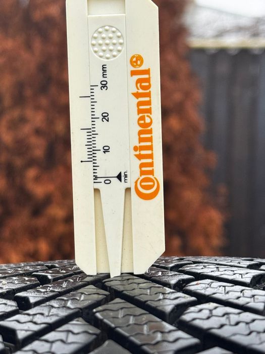 Set roti iarna IMPECABIL 235 55 R18