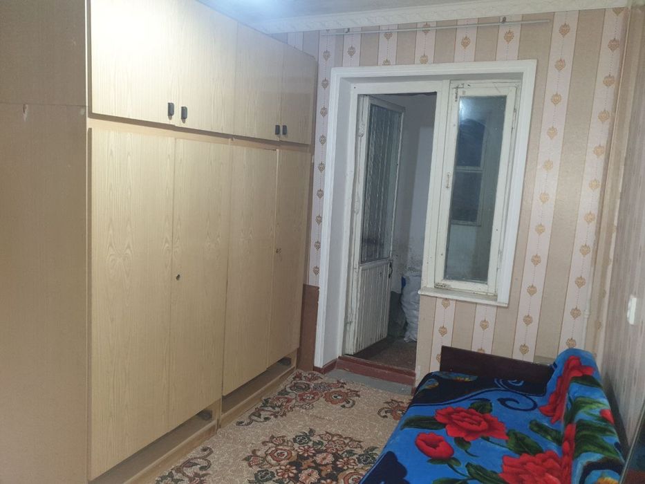 Продаётся 2х переделанная в 3х (66м²) в сердце Чирчика