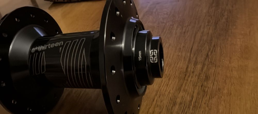 Втулка передняя  E*13 15x110 boost