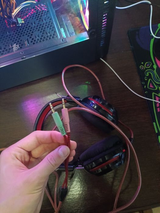 Наушники   Оклик