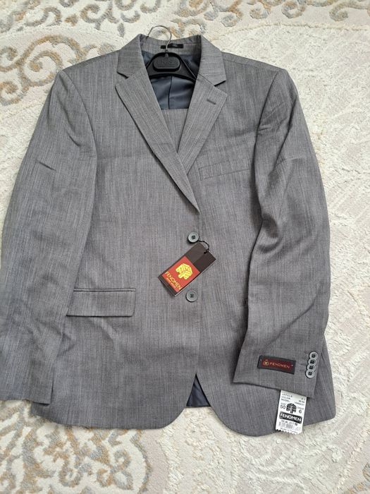 Костюмдер мужской